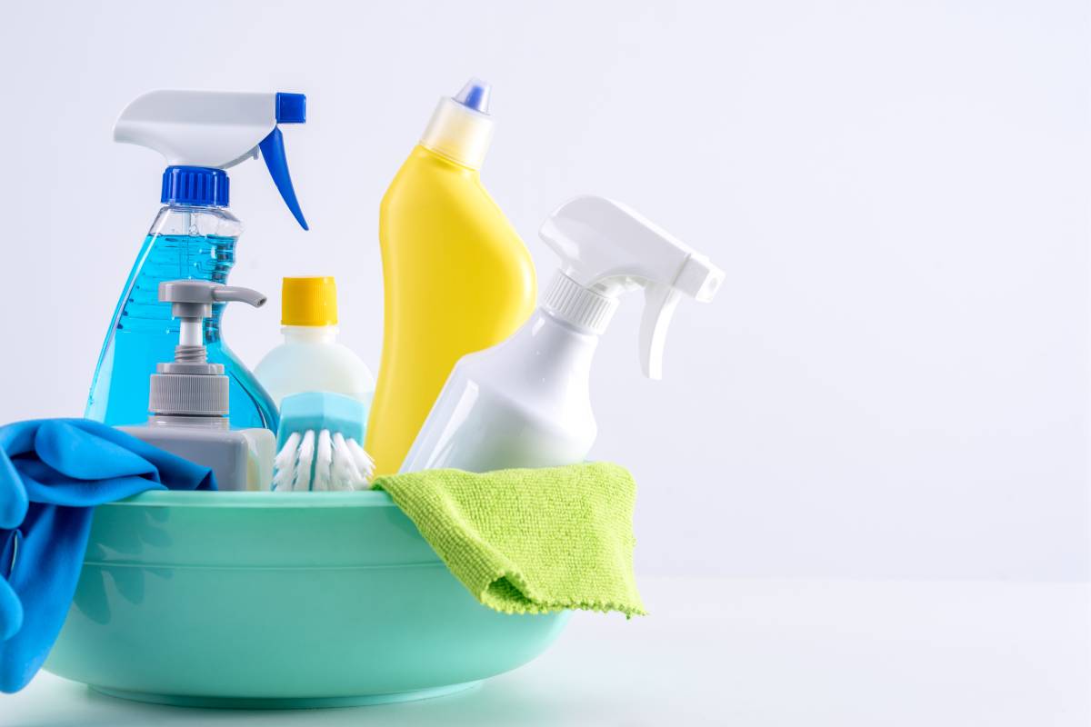 CLEANING-HYGIENE-PRODUCTS-001234